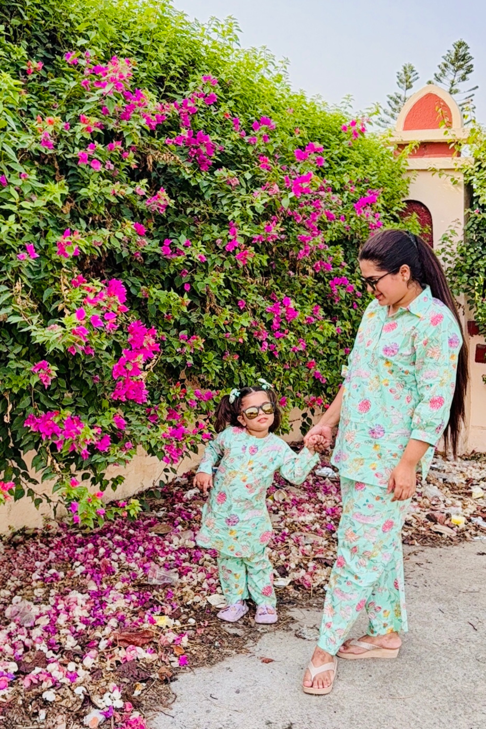 Floral Print Lounge Wear Twinning Combo