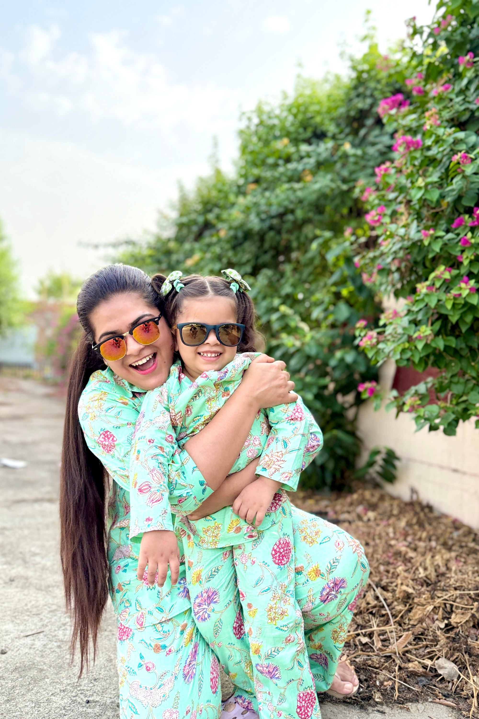 Floral Print Lounge Wear Twinning Combo
