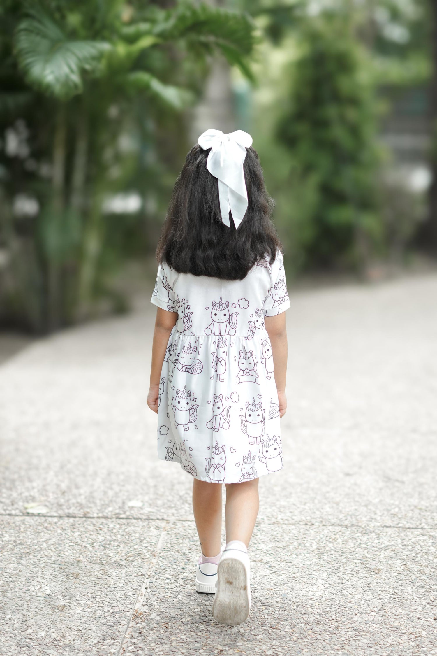 DIY Girl Coloring Frock